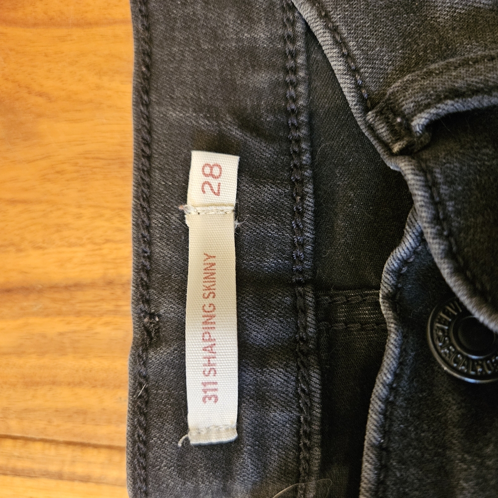 Levis 311 Shaping SKINNY jeans - Picture 3 of 6